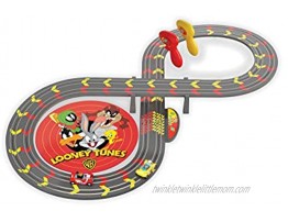 Micro Scalextric My First Looney Tunes Bugs Bunny vs Daffy Duck Battery Powered 1:64 Slot Car Race Track Set G1141T Yellow & Red
