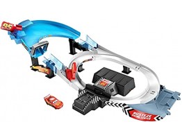 Disney Pixar Cars Rust-Eze Double Circuit Speedway Playset Test Track Set For Drift Race and Crash Competitions With Lightning McQueen Vehicle Kids Birthday Gift For Ages 4 Years and Older
